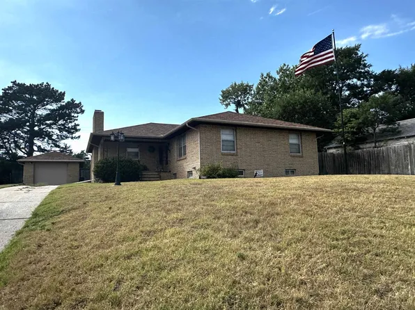 505 E 2nd St, Palco, KS 67657
