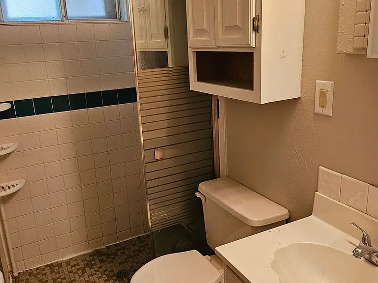 3808 Elmwood Cir — Photo 20