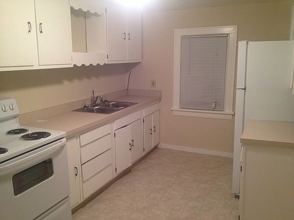 4th image of 2145 Strimple Ave