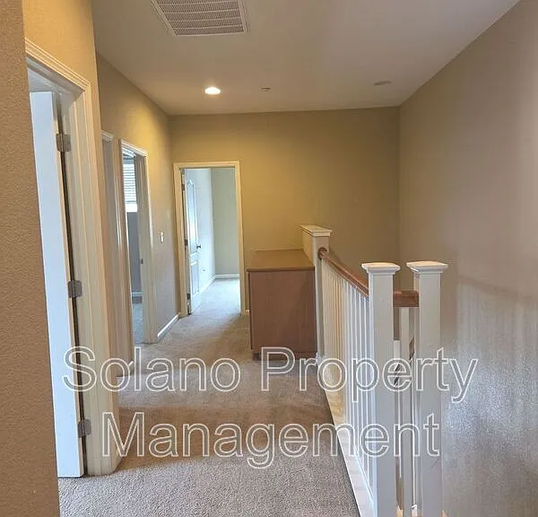 Antiquity Cir — Photo 3
