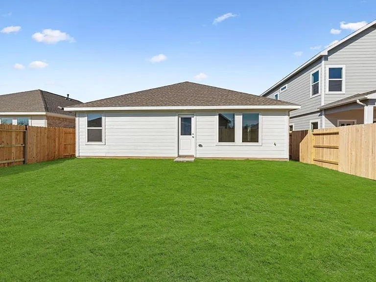 2706 Pebble Whisper Dr — Photo 15