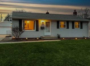 216 S Locust St, Green Bay, WI 54303