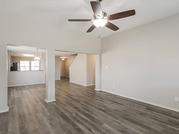 4th image of 3505 Vicki Ln
