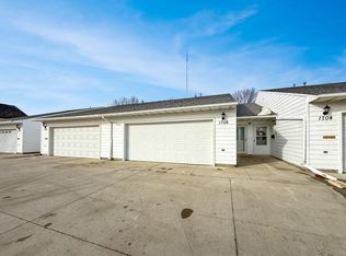 1706 14th St SW, Minot, ND 58701