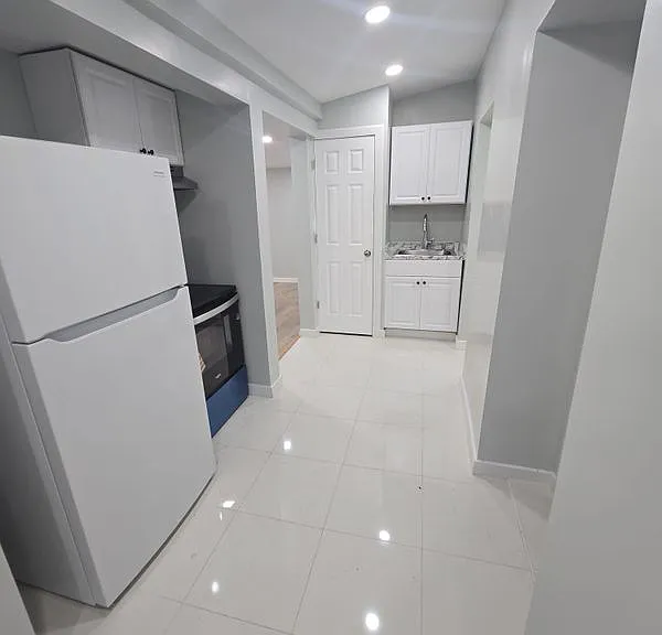 163 Chapel St #33 — Photo 6