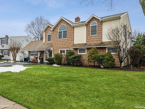 3rd image of 53 Wedgewood Ln