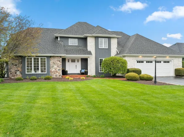 1009 Perthshire Ln, Dyer, IN 46311