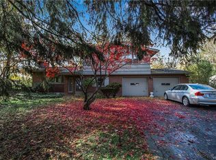 520 Greenfield Rd, Lewiston, NY 14092