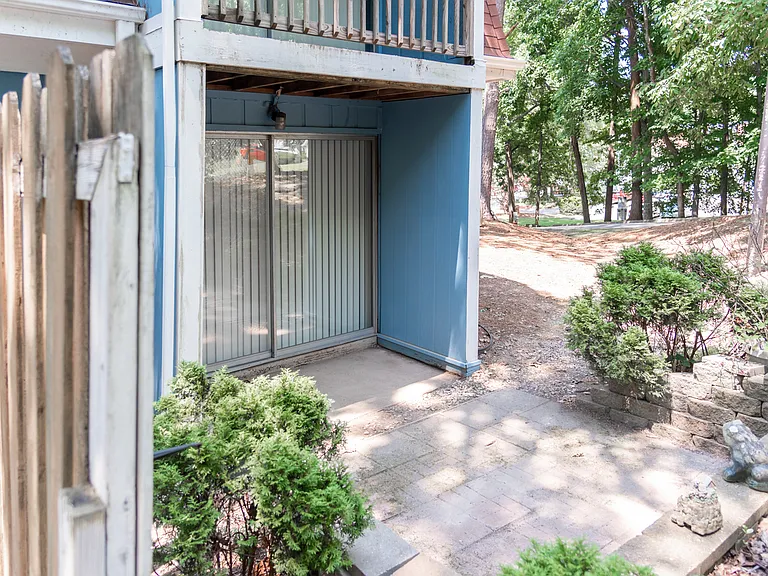 7126 Longstreet Dr #A — Photo 35