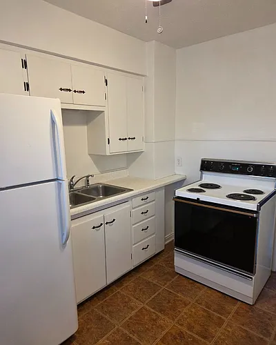 1660 N Payne Ave Photo 1