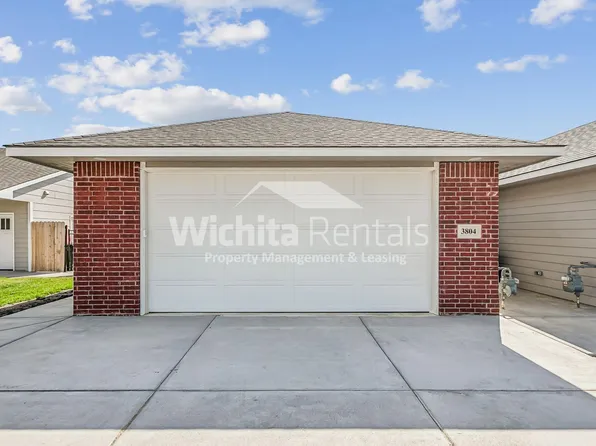 3804 S Bluelake St, Wichita, KS 67215