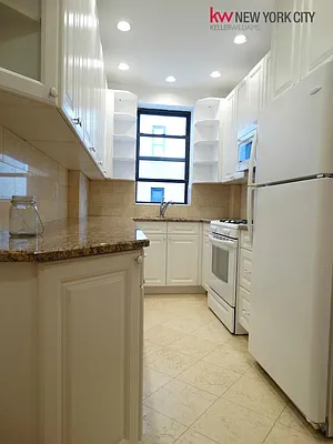 Rented by Keller Williams NYC | media 16