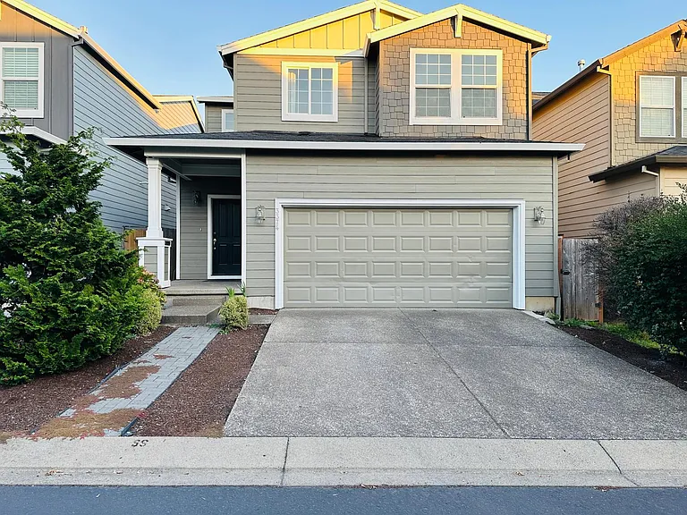 3374 SE Meadowview Way — Photo 1