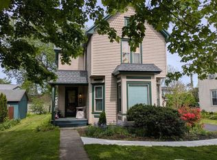 33 Maple St, Bemus Pt, NY 14712