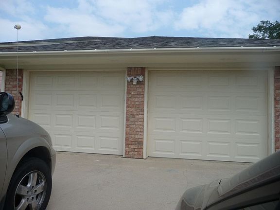 garage doors new