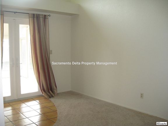 5th image of 395 Oceanic Way