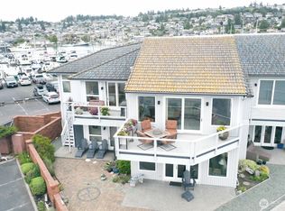 2401 Skyline Way APT 201E, Anacortes, WA 98221