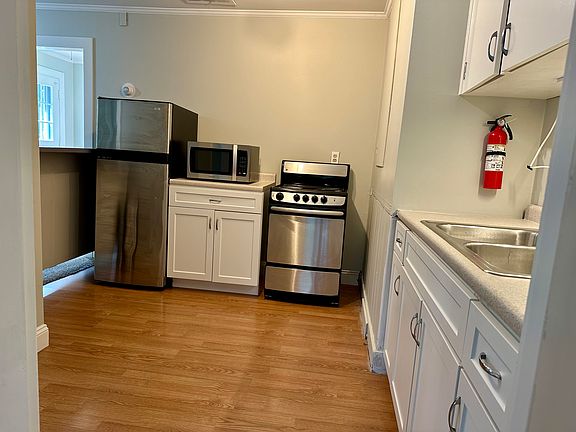 3rd image of 241 Cottage Rd