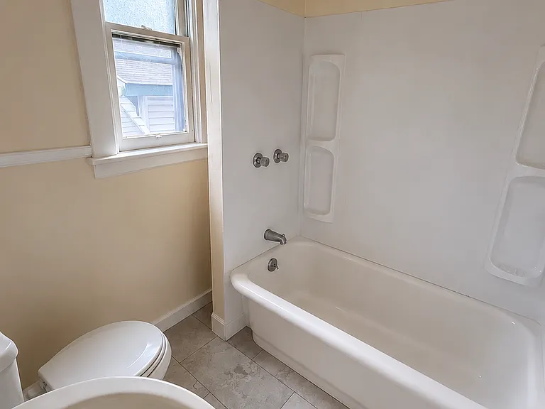 754 3rd Ave #2 — Photo 17