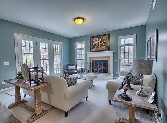 5th image of 270 Granite Cliff Dr