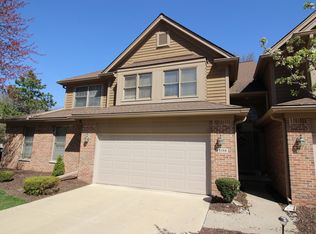5358 Royal Vale Ln, Dearborn, MI