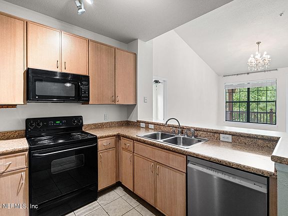 5th image of 12700 BARTRAM PARK Boulevard #1834