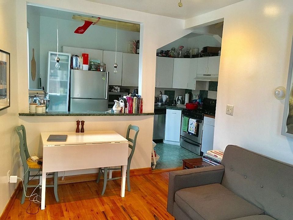 2nd image of 45 Willoughby Ave APT 3R