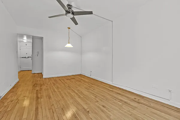 Sold by Mitra Hakimi Realty Group, LLC | media 7