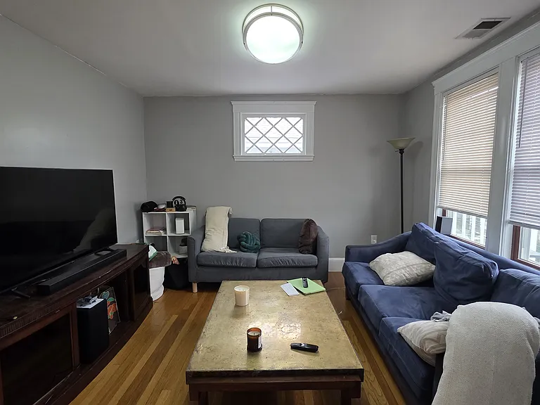 138 Nonantum St — Photo 1