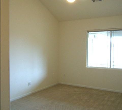 Master bedroom w/vaults