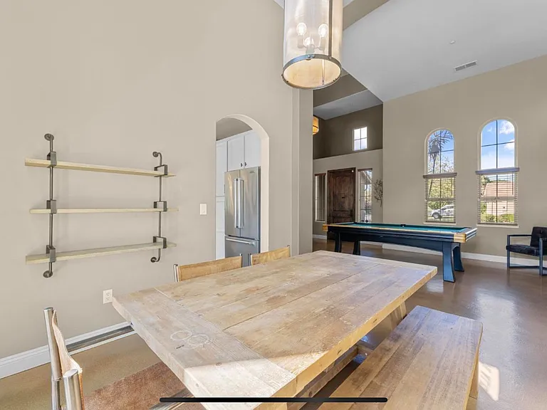 701 Rolling Green Dr — Photo 38