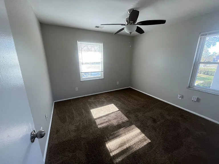 6118 Dickson Rd — Photo 5
