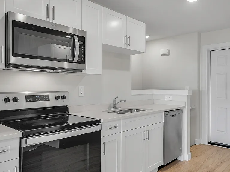 2670 Rosewood Dr — Photo 19