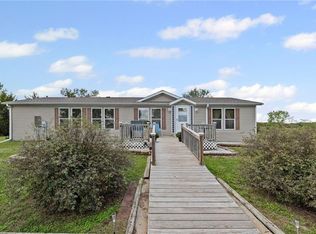 3736 Oregon Rd, Ottawa, KS 66067