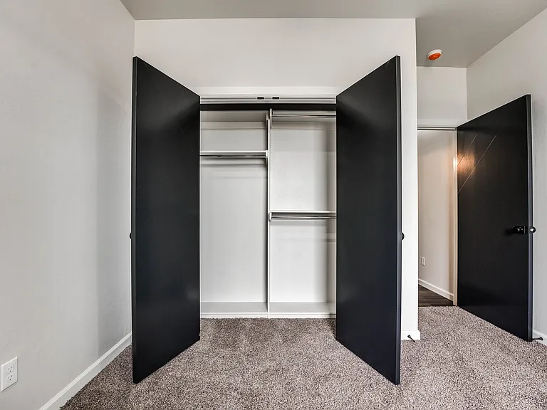 14301 Village Trl — Photo 27