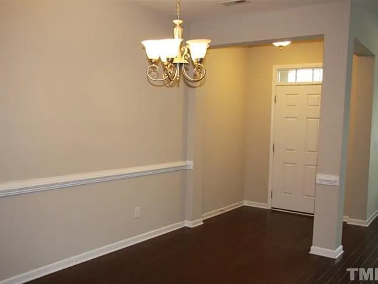 1536 Alemany St — Photo 2