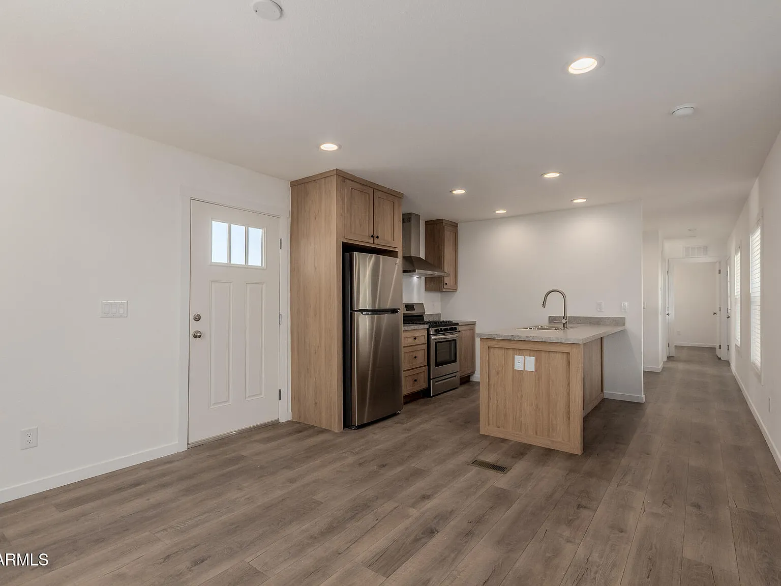 2 bed, 1.0 bath, 632 sqft, $1,400 — Photo 3