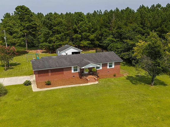 3rd image of 3053 McCords Ferry Rd
