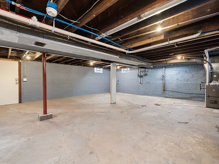 7921 W Bruno Ave — Photo 17