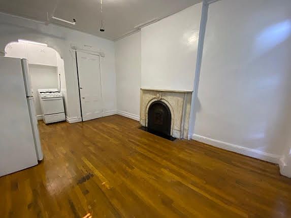 3rd image of 46 Saint Felix St #4