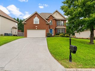 1838 Autumn Bluff Rd, Knoxville, TN 37932