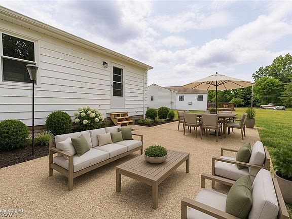 3rd image of 5001 Ridgebury Blvd