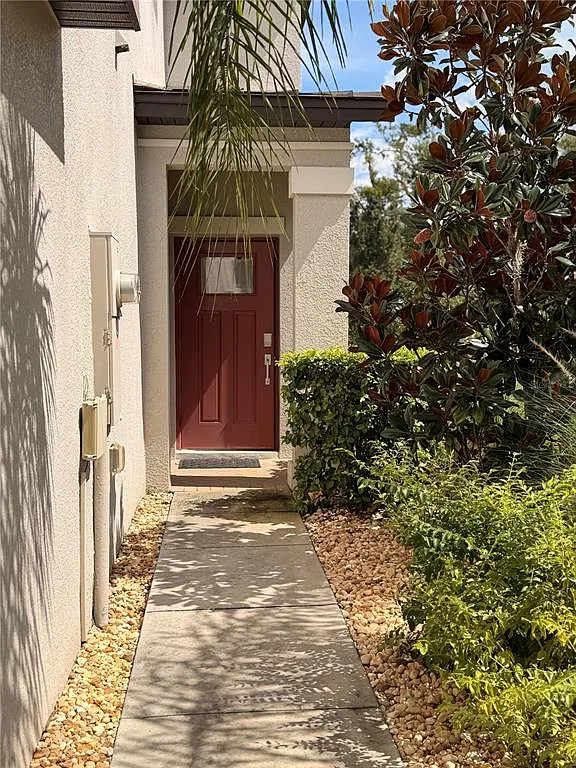 3 bed, 2.5 bath, 1801 sqft, $2,295 — Photo 3