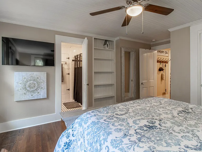 1503 S Elm St — Photo 23