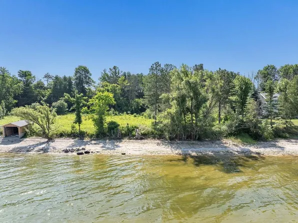 Osprey Dr, Brussels, WI 54204