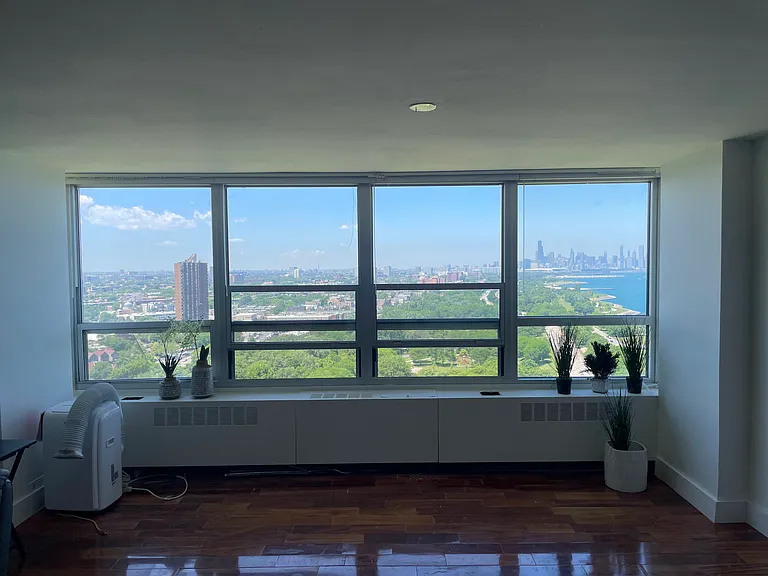 4800 S Lake Shore Dr #2403N — Photo 1