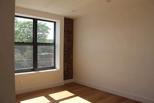 Rented by Dwell Residential Inc | media 17