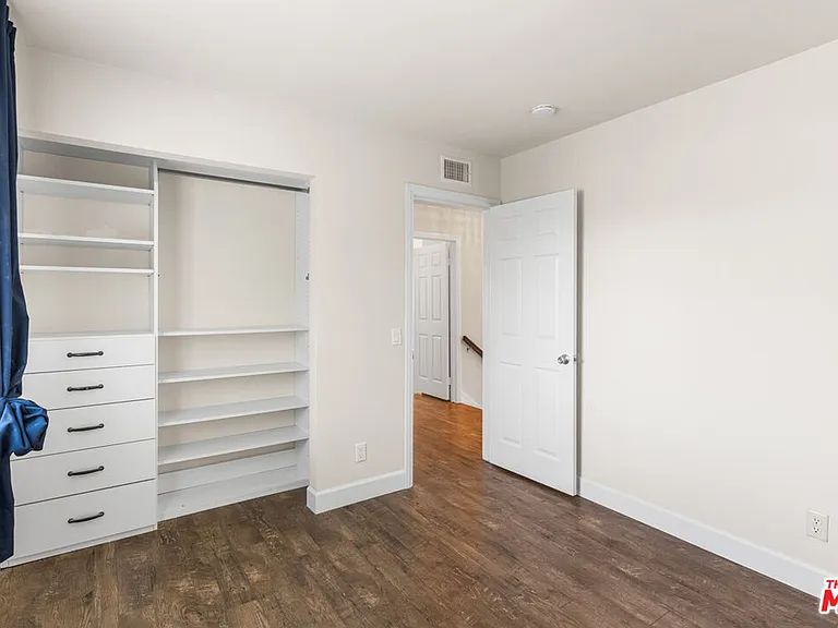 9200 Wystone Ave — Photo 37