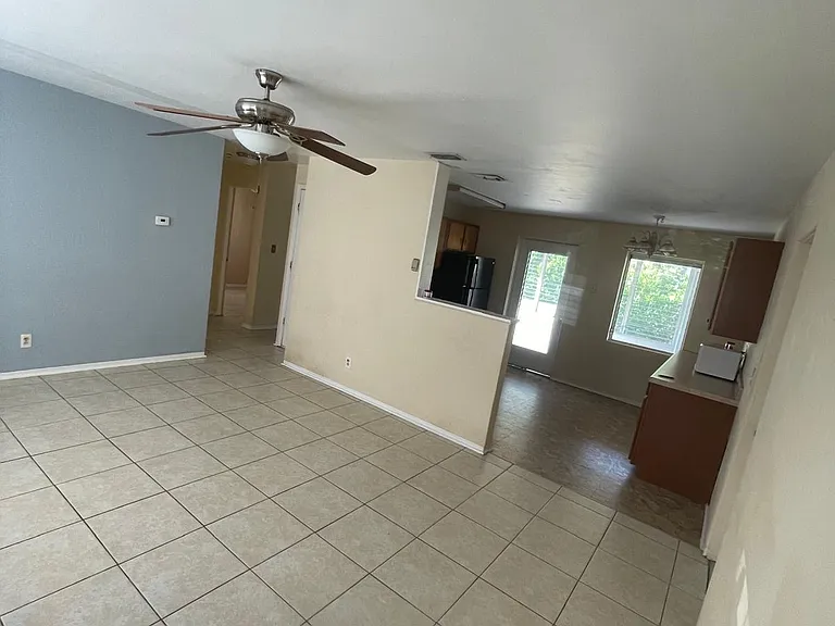 56 Seabreeze Dr — Photo 5