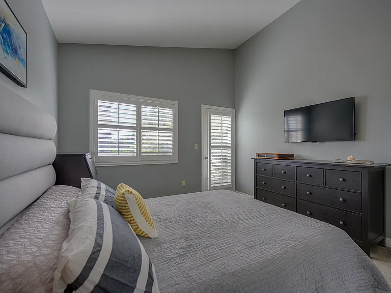 14535 Margate St #1 — Photo 23